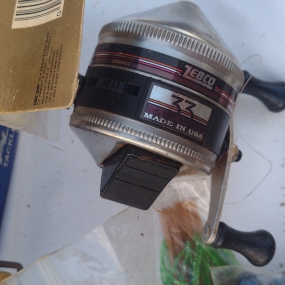 Plano 3100Blue Tackle Box& Tackle - Picture 5 of 6